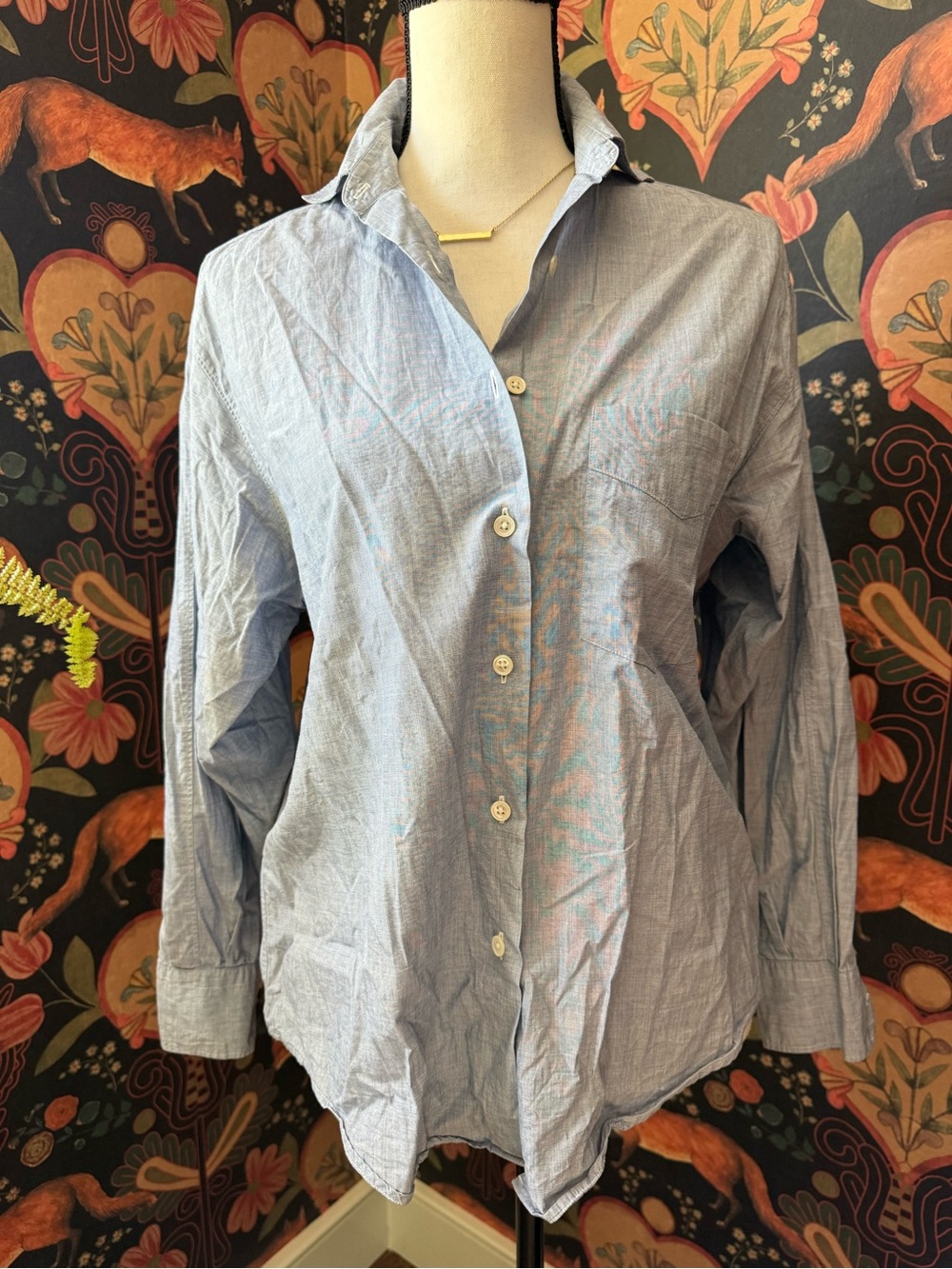 Vintage Banana Republic Women’s Blue Blouse Cotton Button 80s 90s Small